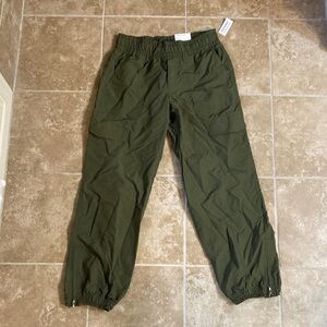 Women’s Old Navy Olive Joggers size small